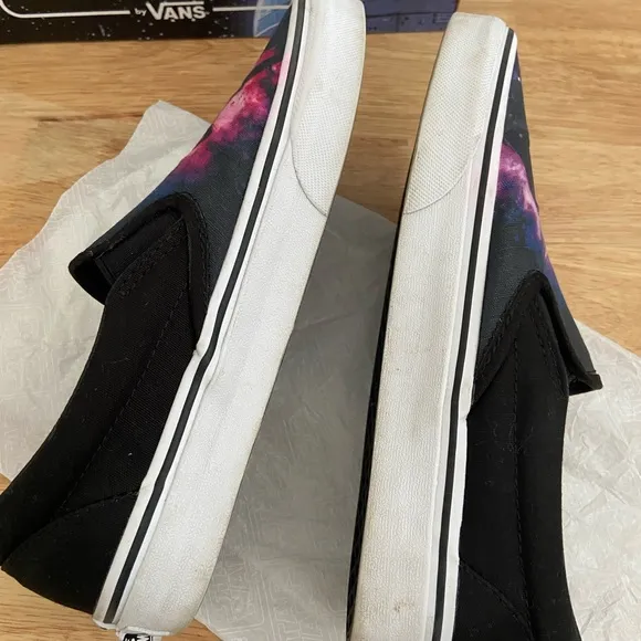 Vans Classic Slip on Star Wars Saber Fight Black Sneakers Shoes Men’s Sz 6.5