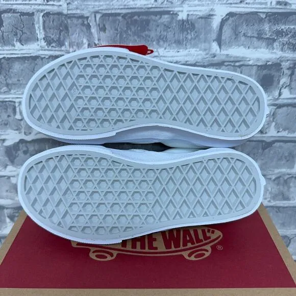 Vans Classic Slip On True White Canvas Shoes VN000ZBUENS Kids Size 11 New