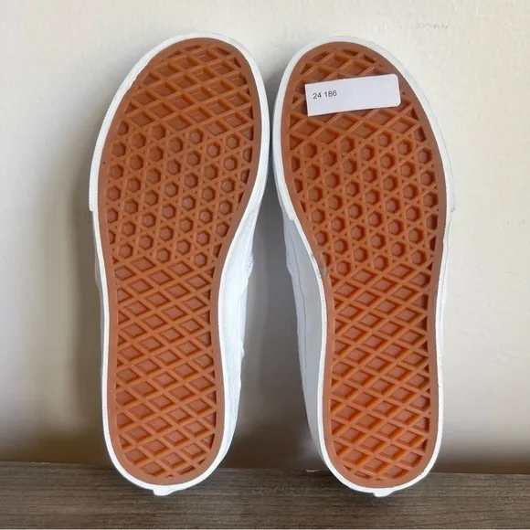 Vans Classic Triple White Youth Slip On Shoe Size 3  SKU#24186
