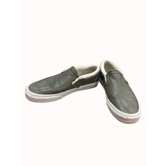 Vans men’s 7.5 or womens 9 green leather fur lined low top shoes slip  SKU 6269
