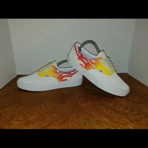 Vans Men's Era Flames True White Orange White Canvas Suede shoes size 9