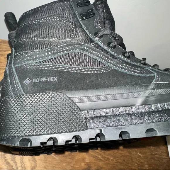 VANS MTE Sk8-Hi GORE-TEX insulated shoes men size 8 Performance Waterproof New