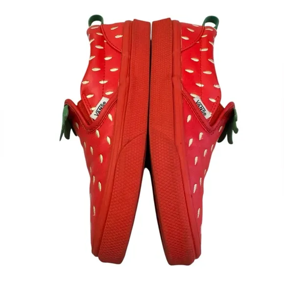 VANS Off the Wall Strawberry Shoes Classic Slip-On Kids Girls Size 3US