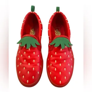 VANS Off the Wall Strawberry Shoes Classic Slip-On Kids Girls Size 3US