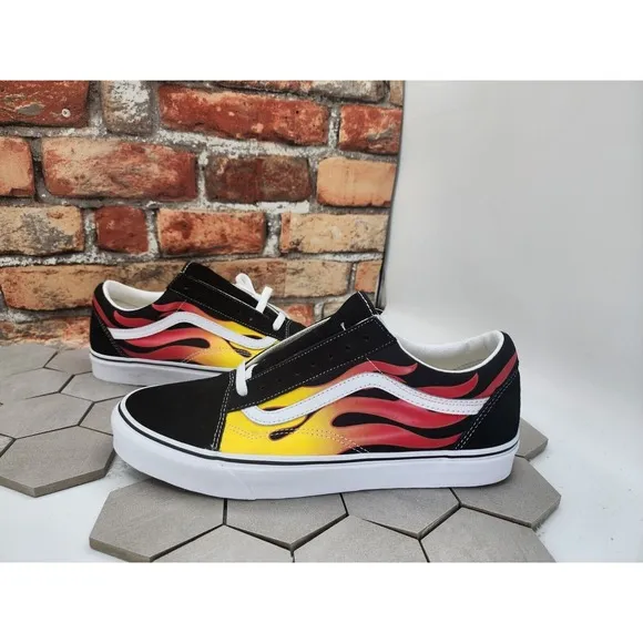 VANS Old Skool Flame Sneakers Low Top Suede Canvas Men's Size 9 VN0A38G1PHN
