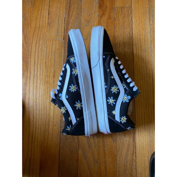 VANS Old Skool Low Top Black Trippy Grin Floral Canvas Suede USM 10 USW 11.5 S