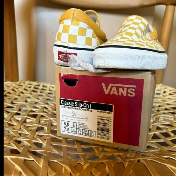VANS Shoes Mens 6 Womens 7.5 Checkerboard Slip On Sneakers Yellow Canvas Low Top