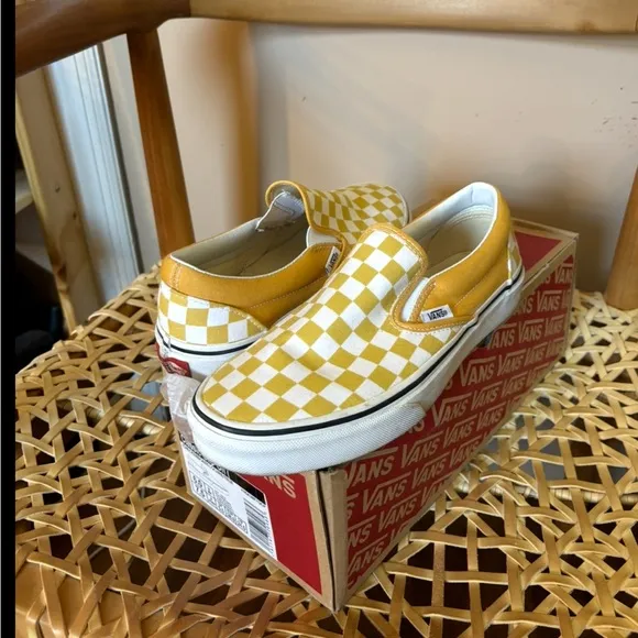 VANS Shoes Mens 6 Womens 7.5 Checkerboard Slip On Sneakers Yellow Canvas Low Top