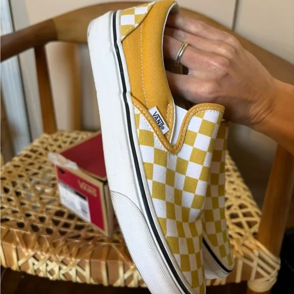 VANS Shoes Mens 6 Womens 7.5 Checkerboard Slip On Sneakers Yellow Canvas Low Top