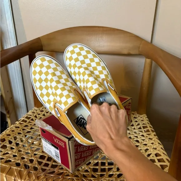 VANS Shoes Mens 6 Womens 7.5 Checkerboard Slip On Sneakers Yellow Canvas Low Top