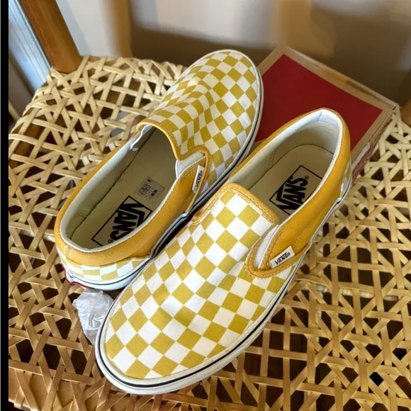 VANS Shoes Mens 6 Womens 7.5 Checkerboard Slip On Sneakers Yellow Canvas Low Top