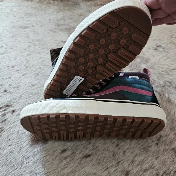 VANS SK8-Hi DR MTE-2 Waterproof Insulated Shoes Grey Women Size 9 (Men 7.5) NEW