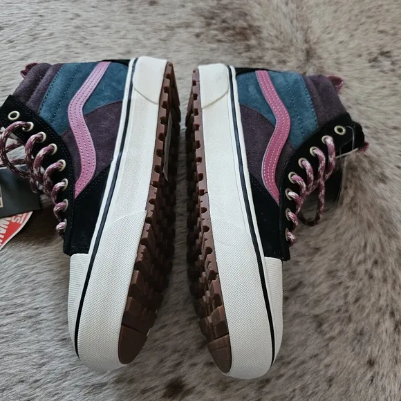 VANS SK8-Hi DR MTE-2 Waterproof Insulated Shoes Grey Women Size 9 (Men 7.5) NEW