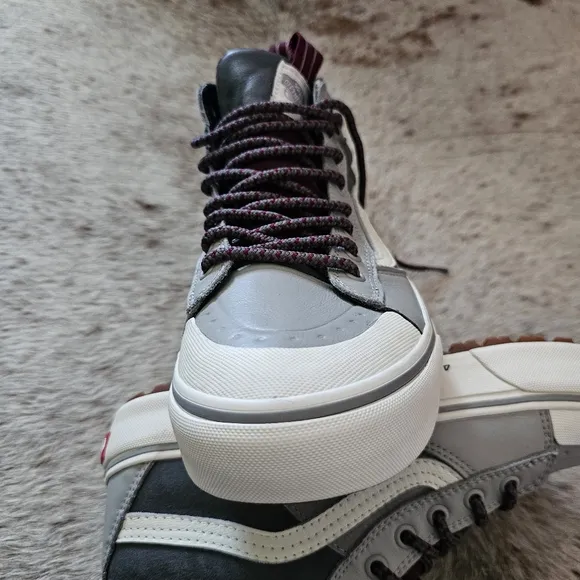 VANS SK8-Hi DR MTE-2 Waterproof Insulated Shoes Grey Women Size 9.5 (Men 8) NEW