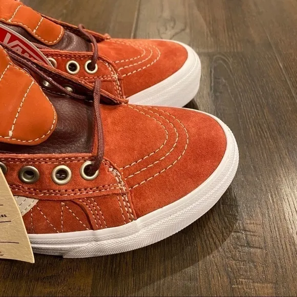 VANS Sk8-Hi Mte Suede Sneaker Boots Size 5 Women