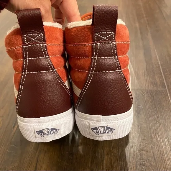 VANS Sk8-Hi Mte Suede Sneaker Boots Size 5 Women