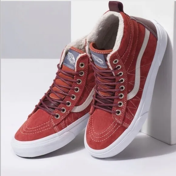 VANS Sk8-Hi Mte Suede Sneaker Boots Size 5 Women