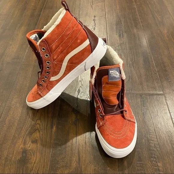 VANS Sk8-Hi Mte Suede Sneaker Boots Size 5 Women