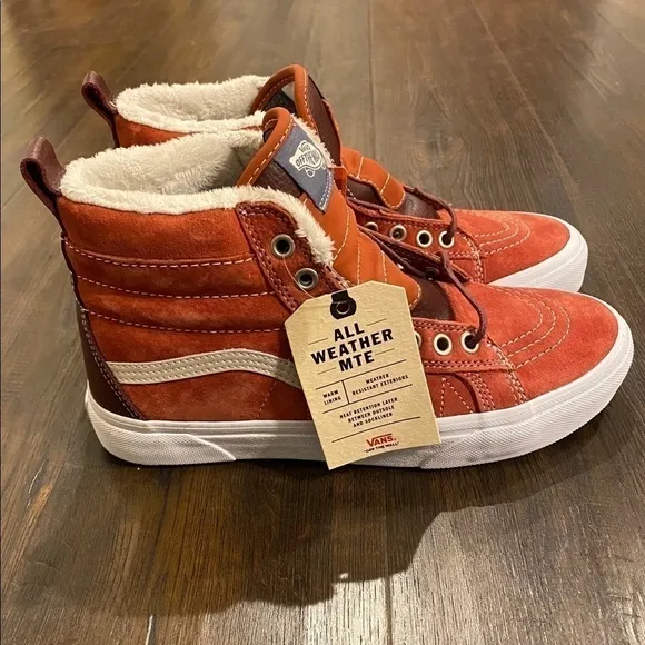 VANS Sk8-Hi Mte Suede Sneaker Boots Size 5 Women
