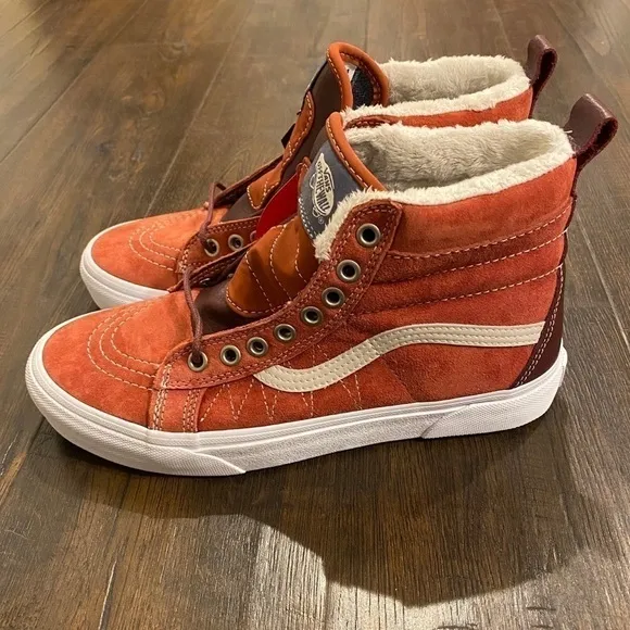 VANS Sk8-Hi Mte Suede Sneaker Boots Size 5 Women