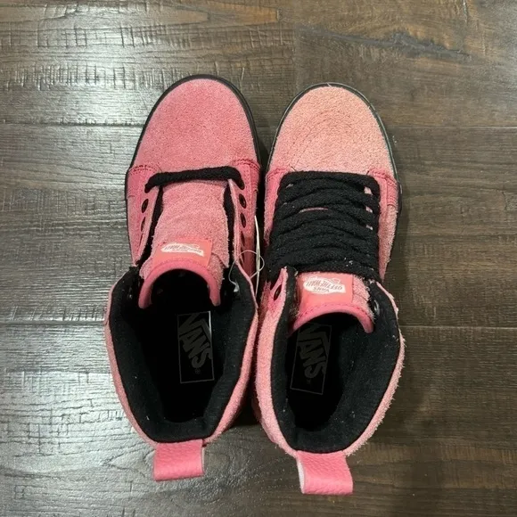 Vans Sk8-Hi Platform Mte in Desert Rose Size 7 Women