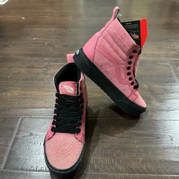 Vans Sk8-Hi Platform Mte in Desert Rose Size 7 Women