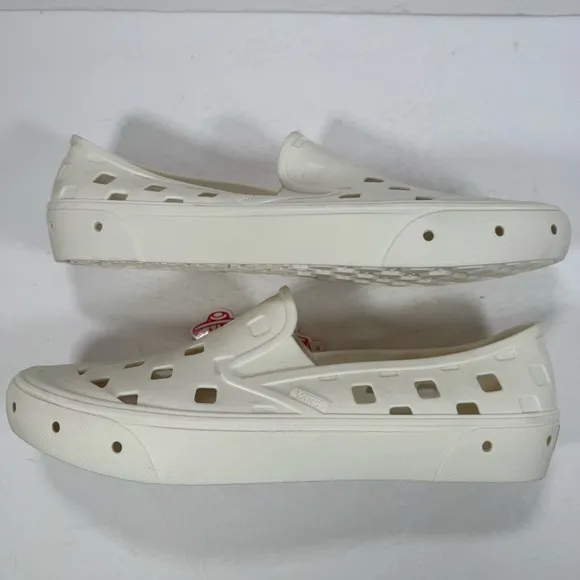Vans Slip-On TRK Marshmallow White Sneakers Water Shoes Men Size 12