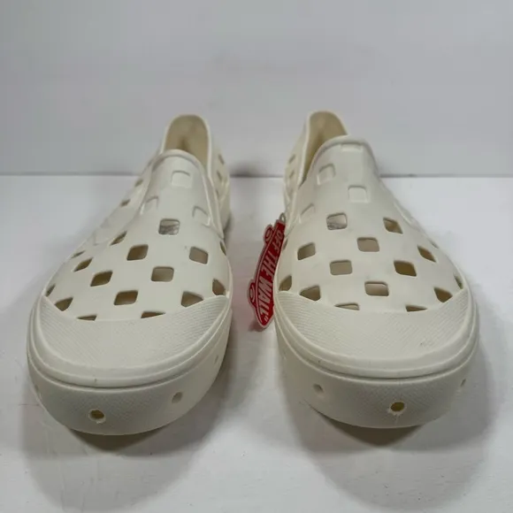 Vans Slip-On TRK Marshmallow White Sneakers Water Shoes Men Size 12
