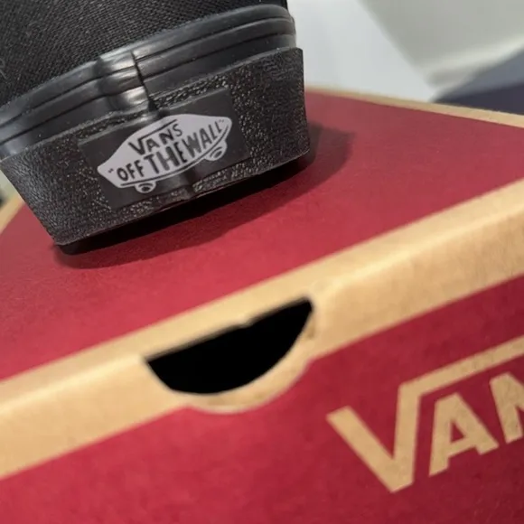 Vans sneakers lace up Black on black Doheny size 11 shoes