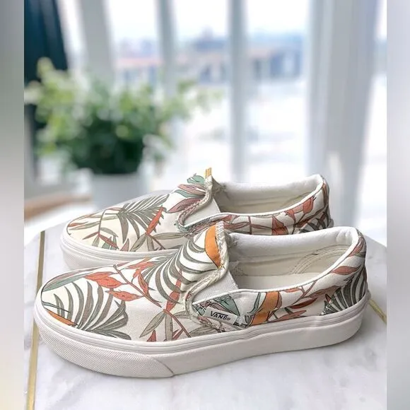 VANS® Unisex Classic Slip-On Sneakers in Cali Floral Size 4.5 Men 6 Women