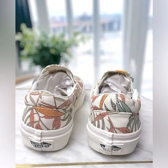 VANS® Unisex Classic Slip-On Sneakers in Cali Floral Size 4.5 Men 6 Women