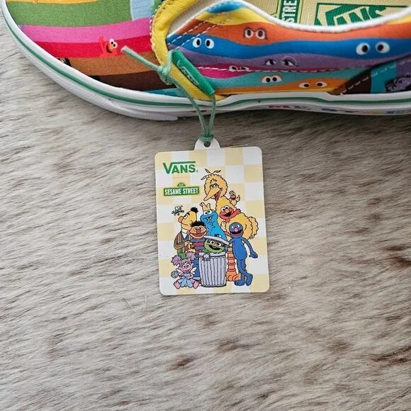 Vans Sesame Street Boys Girls Slip-on Sneakers Shoes Multicolor Size 1 NEW