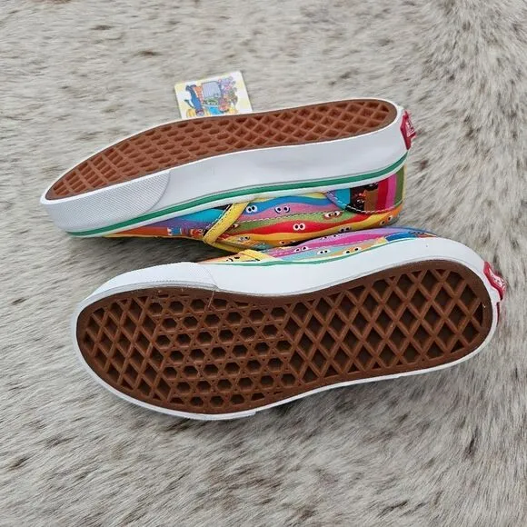 Vans Sesame Street Boys Girls Slip-on Sneakers Shoes Multicolor Size 1 NEW