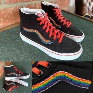 Vans SK8-Hi Zip Chenille Rainbow Kids Size 3.5