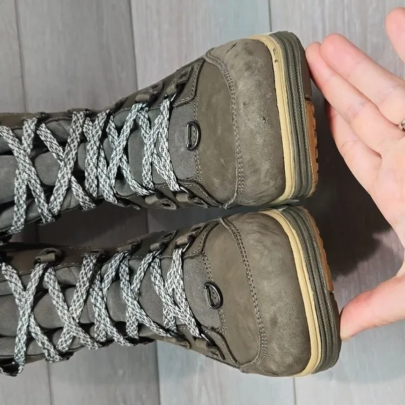Vasque Women LaplanderHigh Ultradry Insulated Outdoor Sneakers boots shoes sz 8M