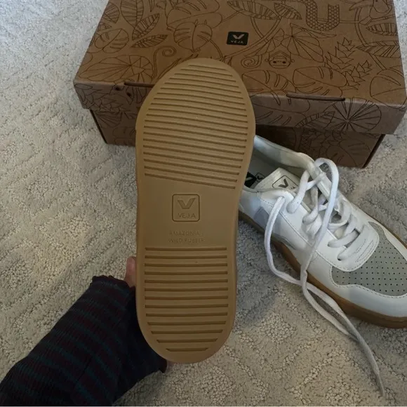 Veja V-10 Lace CWL Trainers in White / Pearl / Natural by Veja: NEVER WORN
