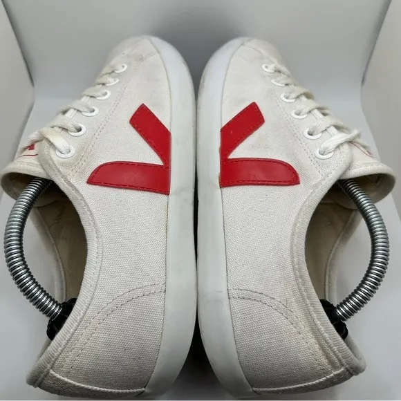 VEJA Women’s Canvas Sneaker Size 7 White Red