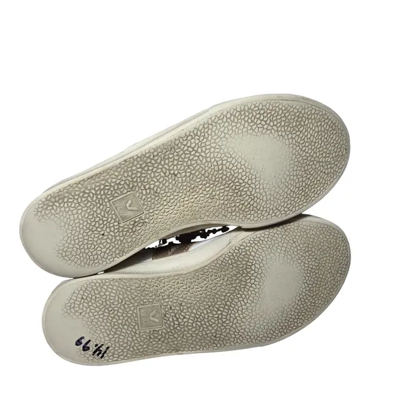 Veja Women's White and Gold Sneakers Size 9