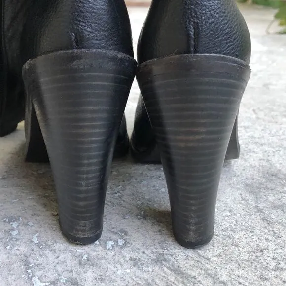 Vera Wang lavender label