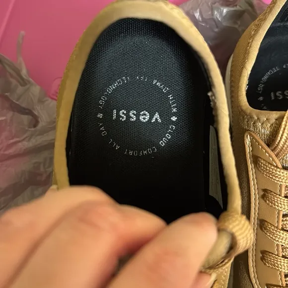 Vessi Women’s Weekend Oak Brown Sneaker 100% Waterproof Shoes Travel Walking