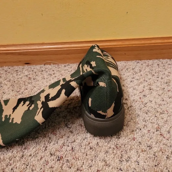 Vic Matie Boots Size 8 Camo Penrose Free People Streetwear Stretchy Pull On Tall