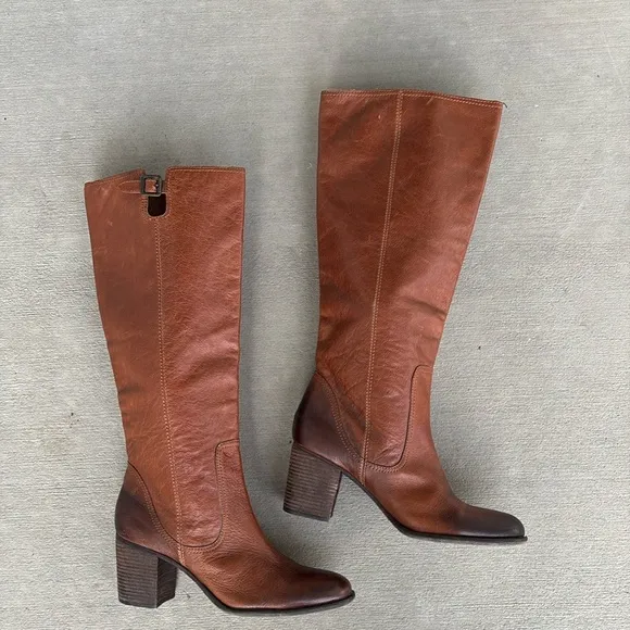 Vince Camuto Gettila Leather Tall Boots Size 10B