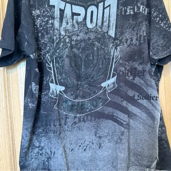 Vintage 00s y2k men's black Tapout skater affliction graphic T shirt