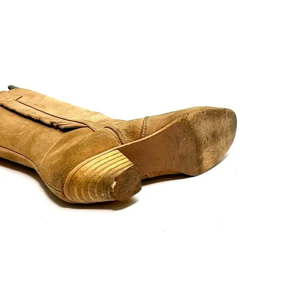 Vintage 1970s women’s tan suede knee high western pull on fringe boots