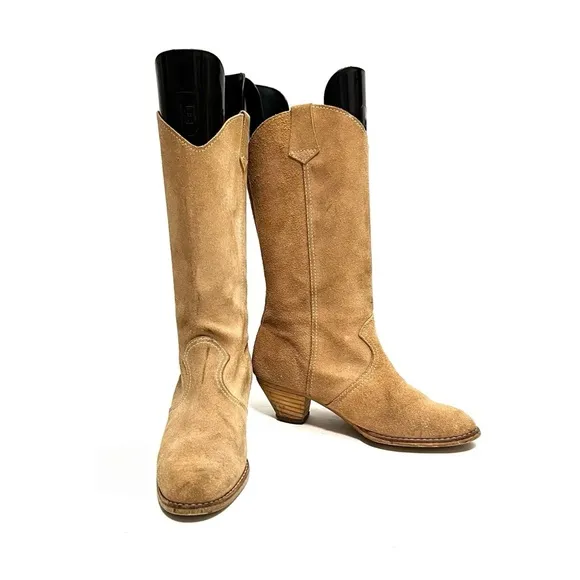 Vintage 1970s women’s tan suede knee high western pull on fringe boots