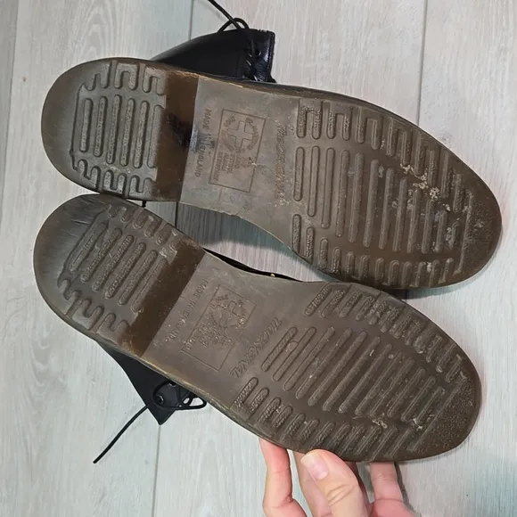 Vintage Doc.Martens Women Lace Up England Military Leather Boots Shoes UK 7 US 9