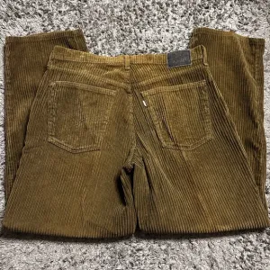Vintage Levi Silvertab Corduroy Pants 34x32