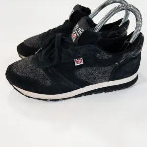 Vintage Norman Walsh Suede Wool Shoes Youth Size 4 Blue Lifestyle Sneakers