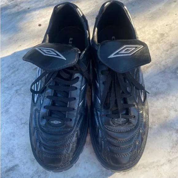 Vintage Umbro leather football resole casual shoes
