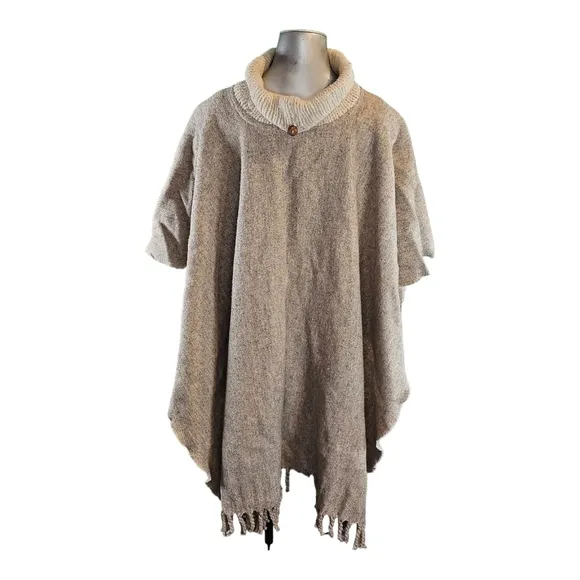 Vintage‎ Wool Poncho Fringe Brown Tan Blanket Ruana Cape 42 × 32&quot;